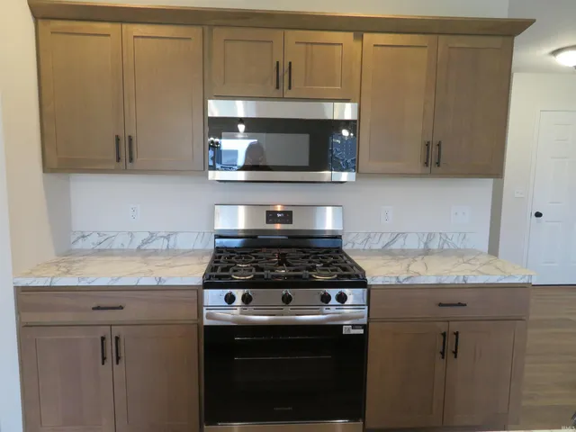 $304,000 | 18473 Falcons Lair Court, New Paris, IN 46553