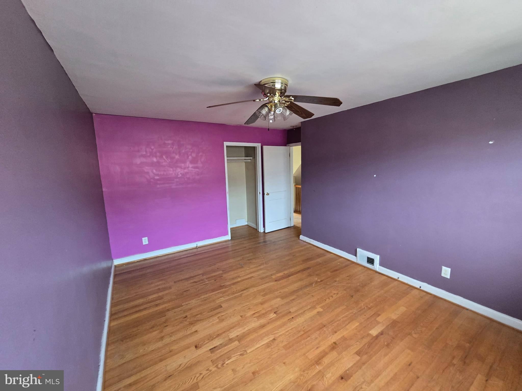 1708 Hartsdale Road Baltimore, MD 21239 - Photo 18 of 26 a view of a livingroom with a window