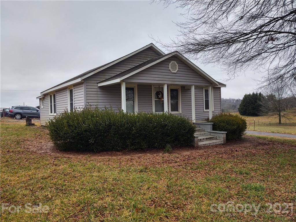 1756 Black Oak Ridge Road Taylorsville, NC 28681 - Photo 11 of 19 Gallery Image 11