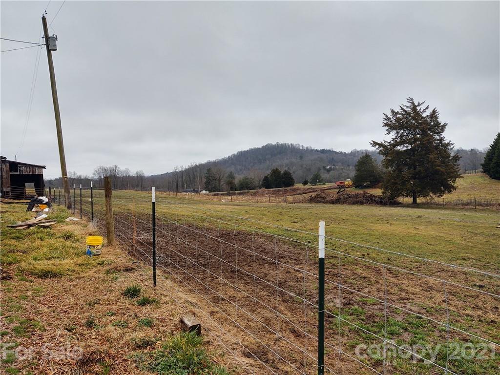 1756 Black Oak Ridge Road Taylorsville, NC 28681 - Photo 13 of 19 Gallery Image 13