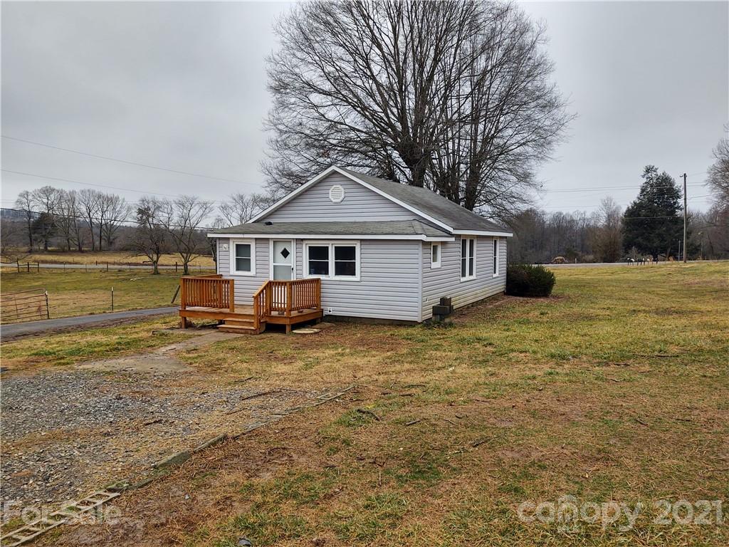 1756 Black Oak Ridge Road Taylorsville, NC 28681 - Photo 7 of 19 Gallery Image 7