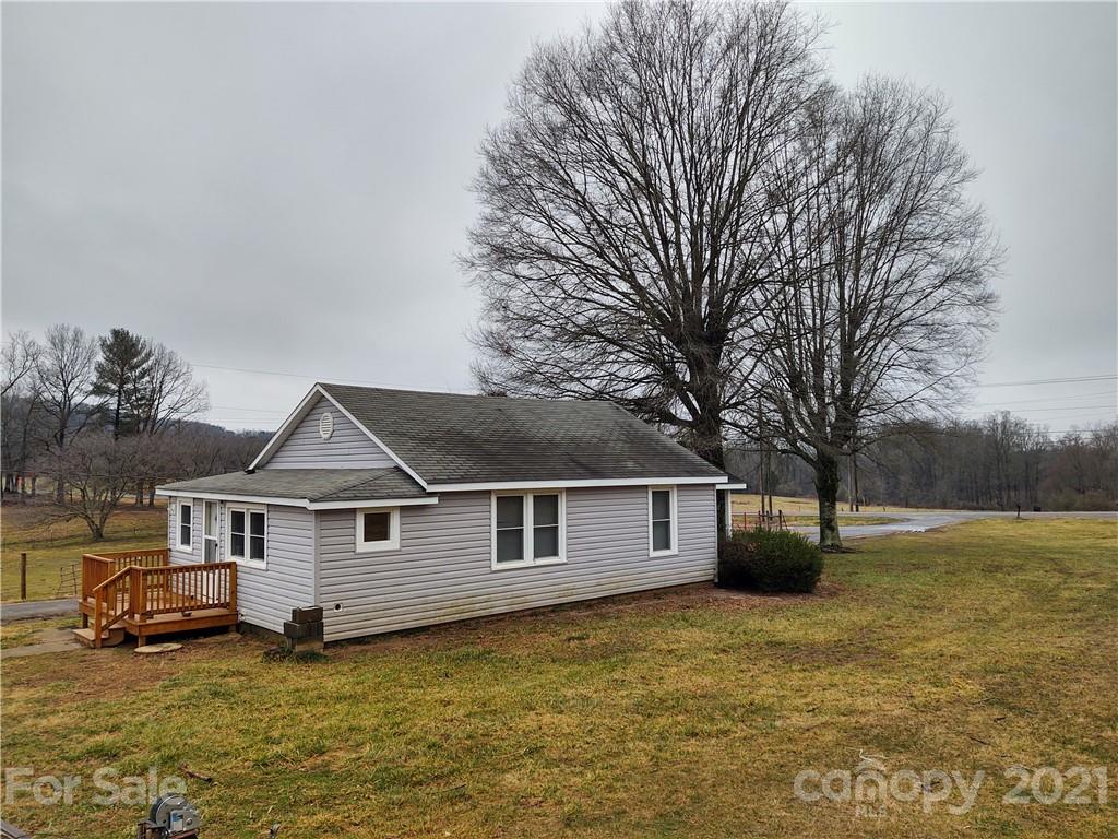 1756 Black Oak Ridge Road Taylorsville, NC 28681 - Photo 10 of 19 Gallery Image 10