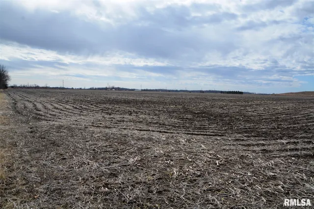 $559,300 | 11250 East 900th Street, Macomb, IL 61455