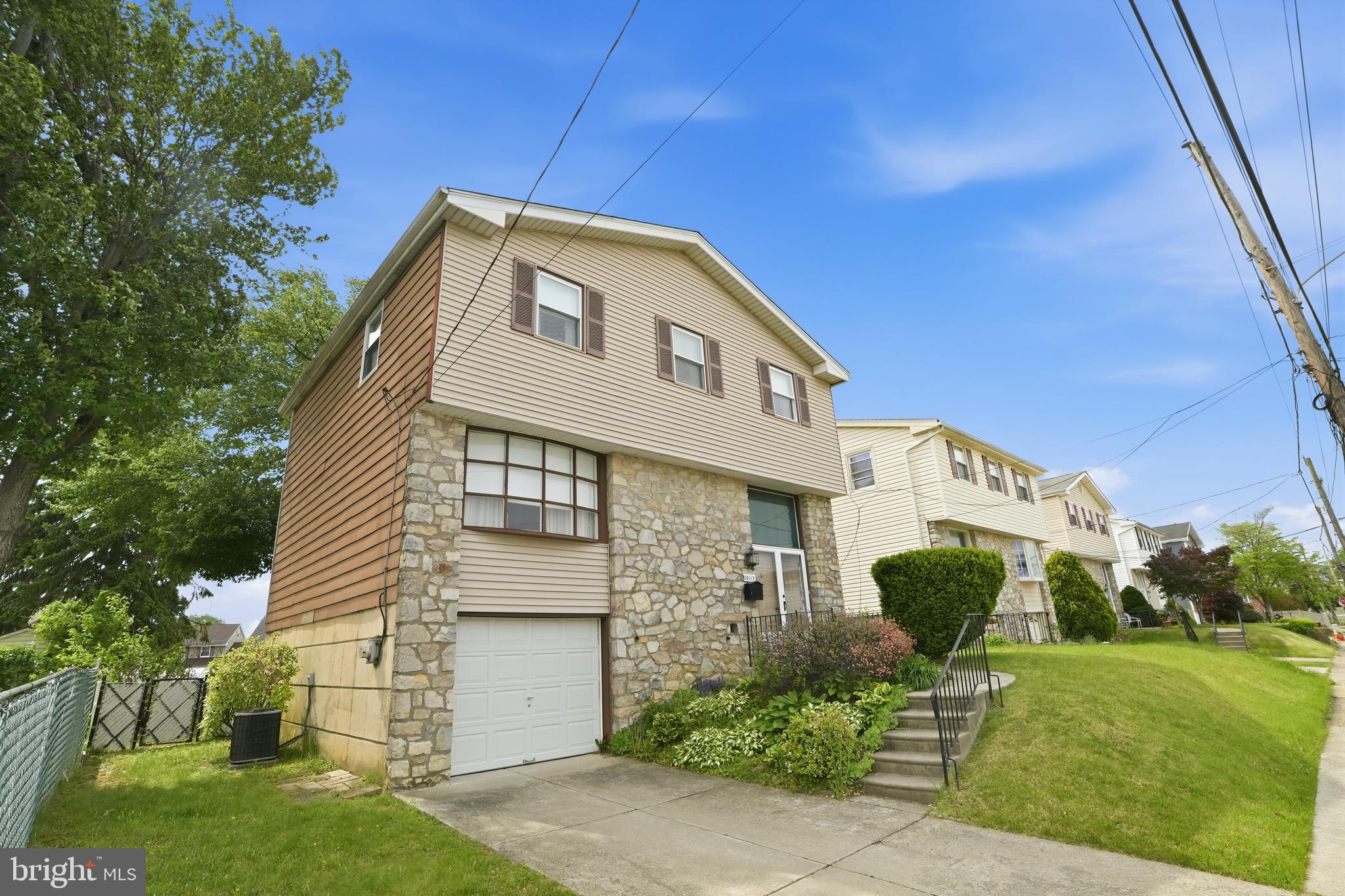 10113 Galahad Road Philadelphia, PA 19116 - Photo 2 of 41