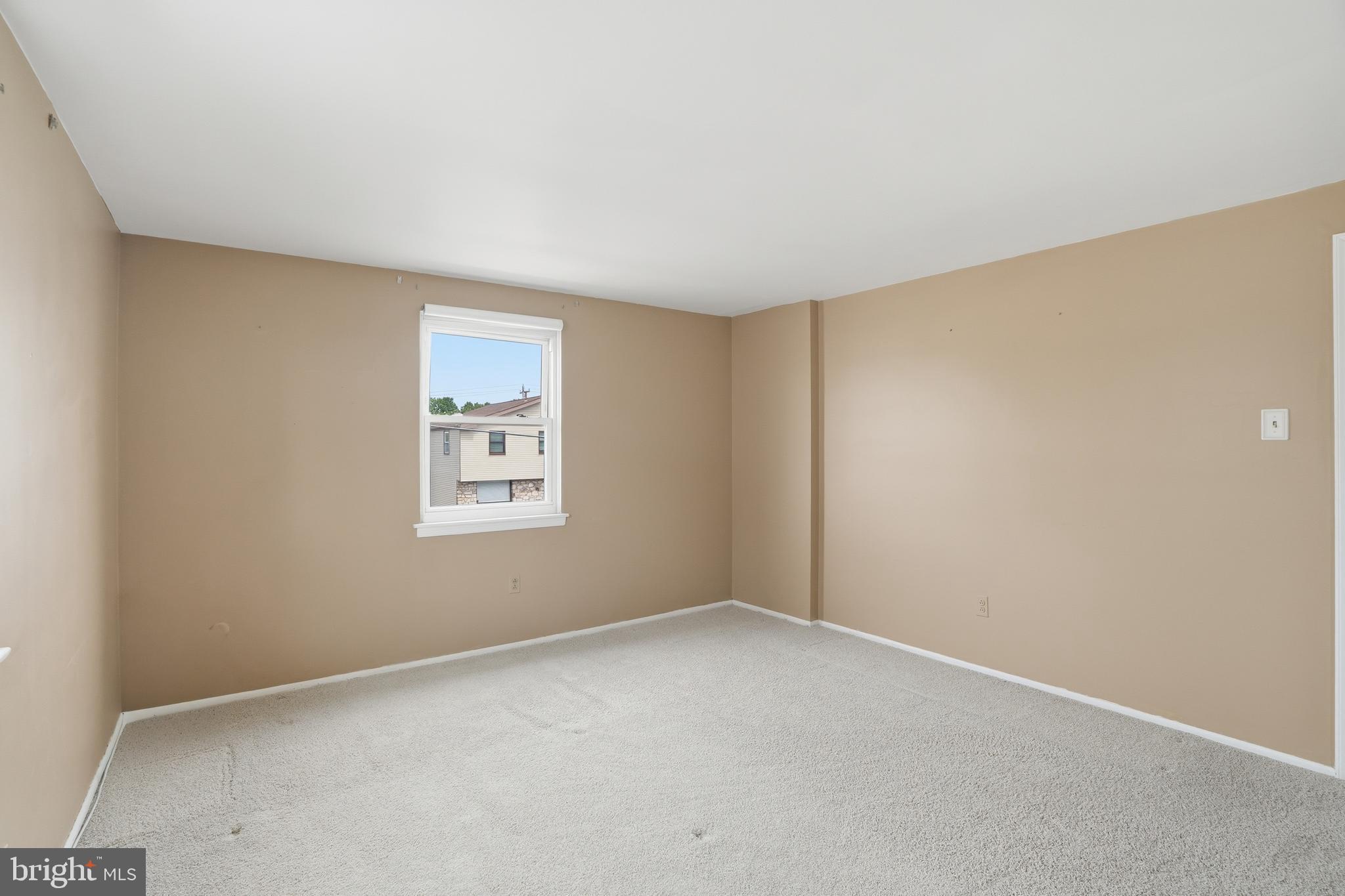 10113 Galahad Road Philadelphia, PA 19116 - Photo 21 of 41