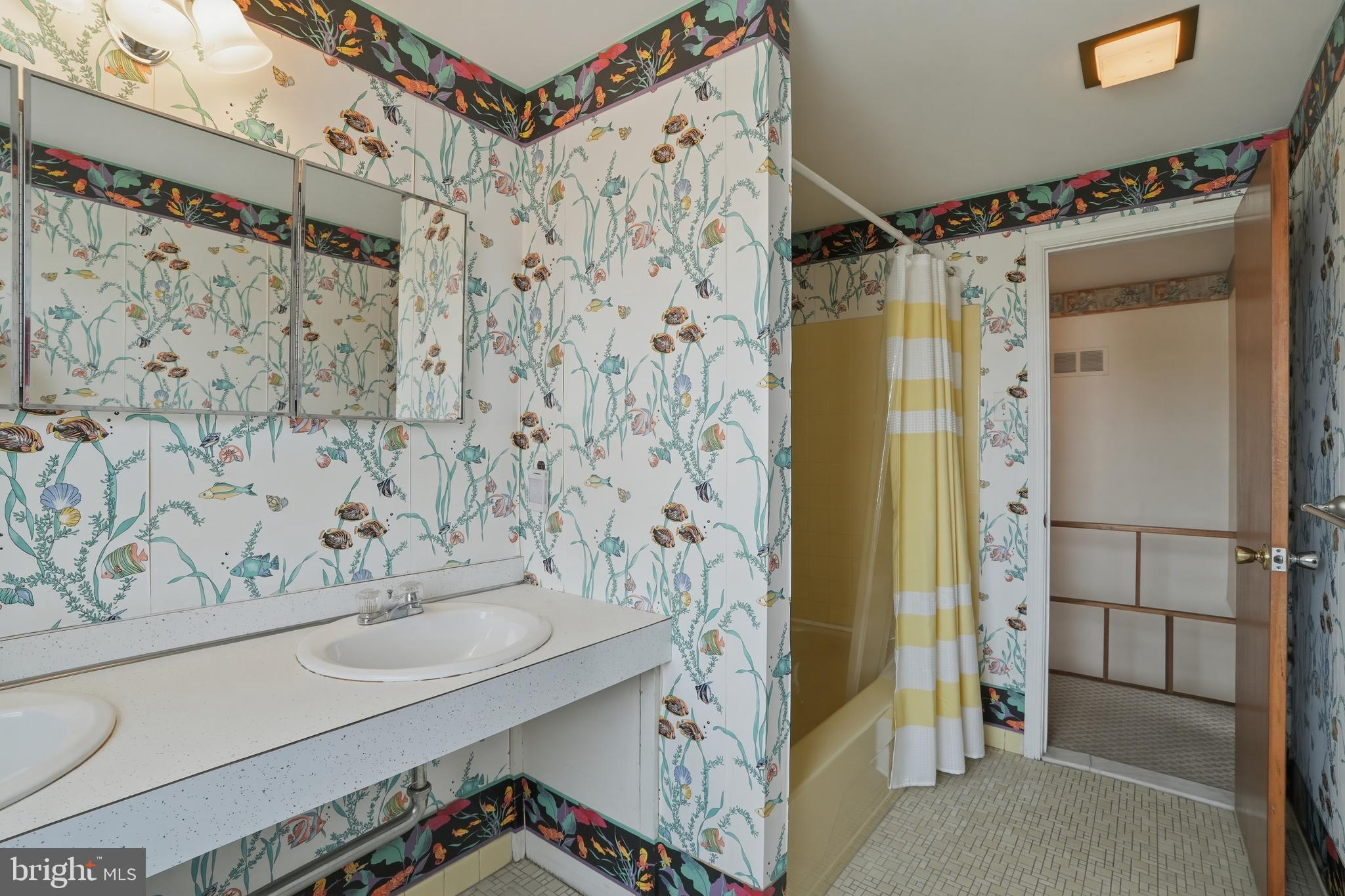 10113 Galahad Road Philadelphia, PA 19116 - Photo 29 of 41