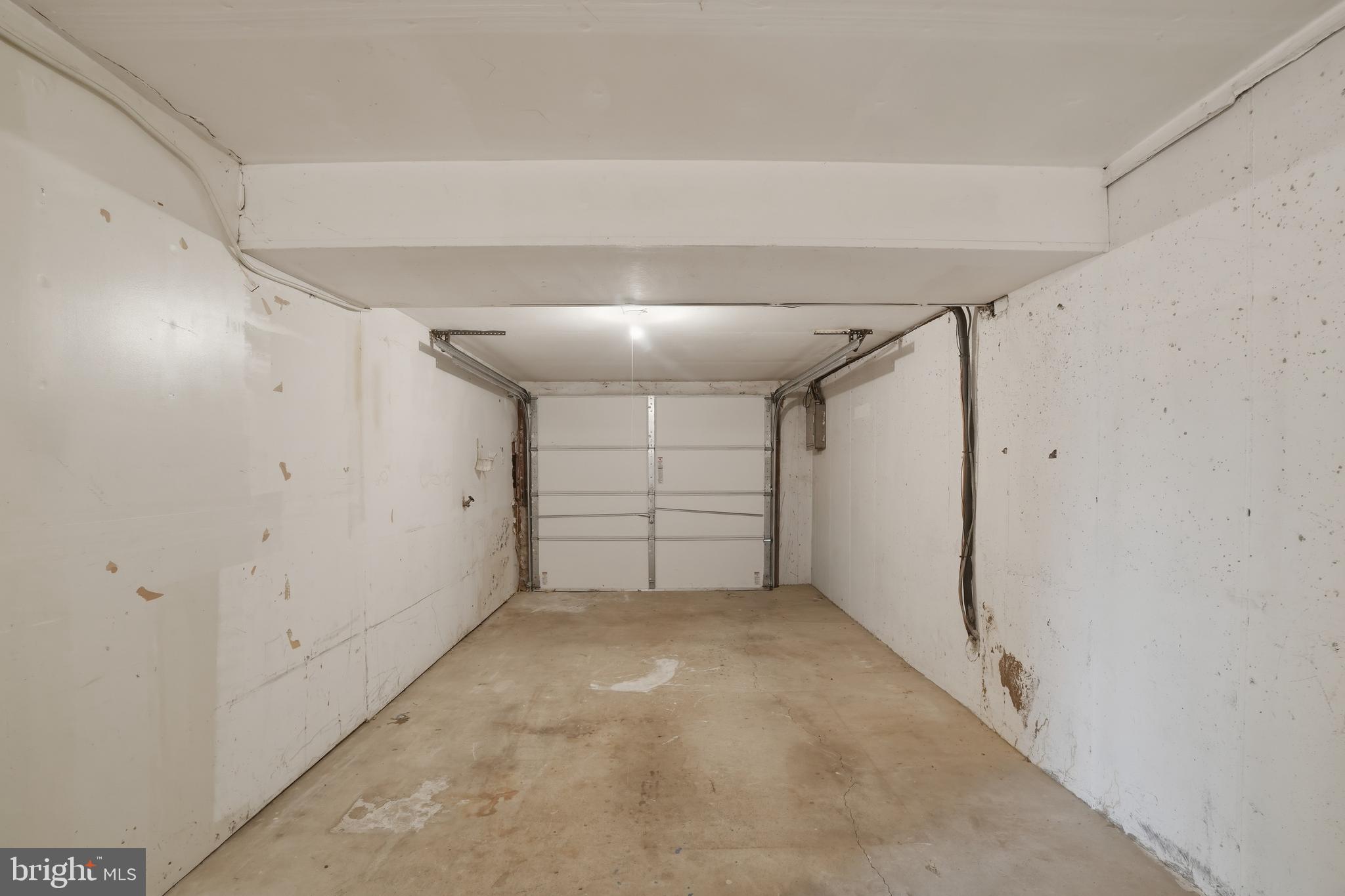 10113 Galahad Road Philadelphia, PA 19116 - Photo 38 of 41