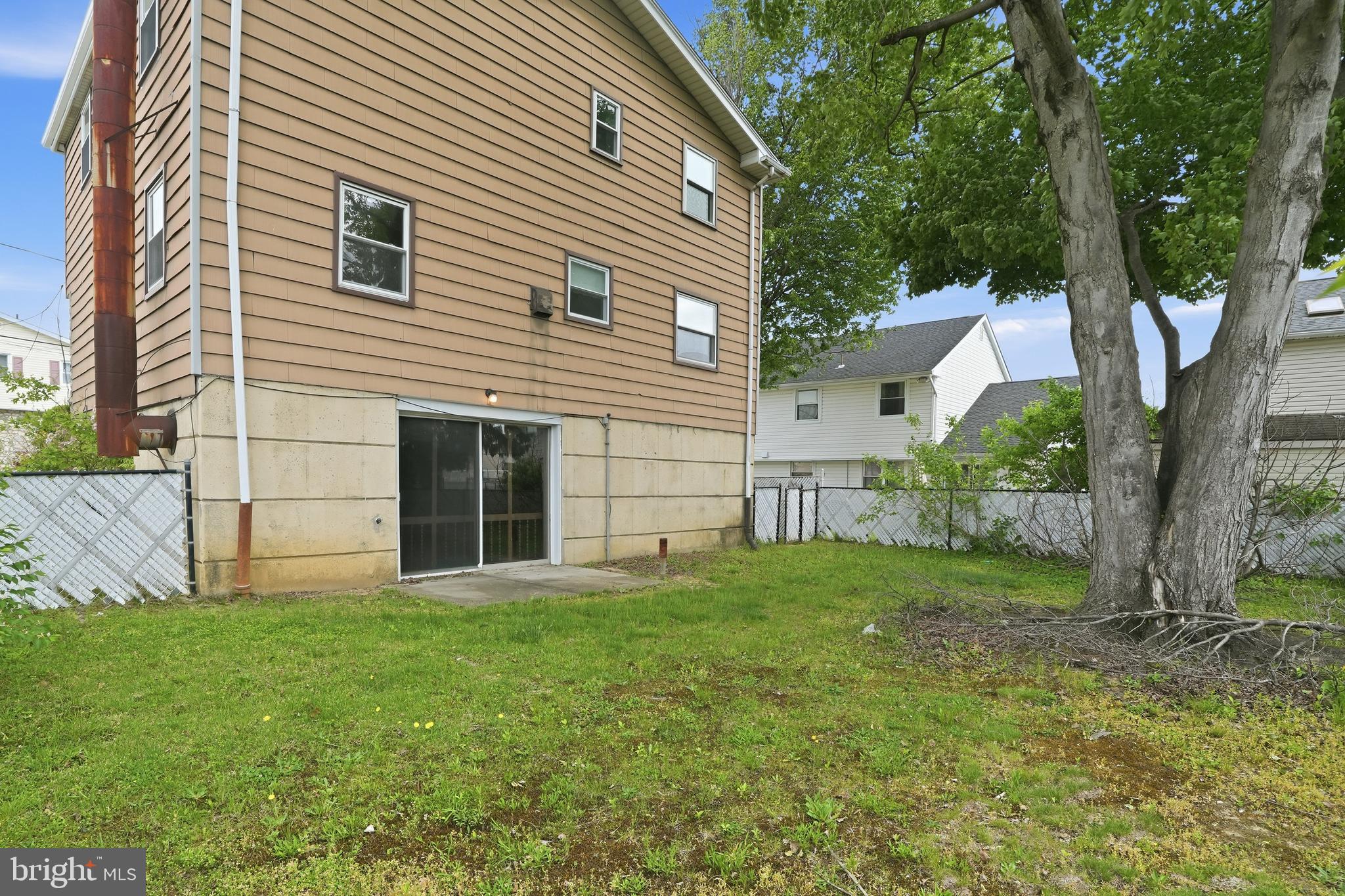 10113 Galahad Road Philadelphia, PA 19116 - Photo 39 of 41