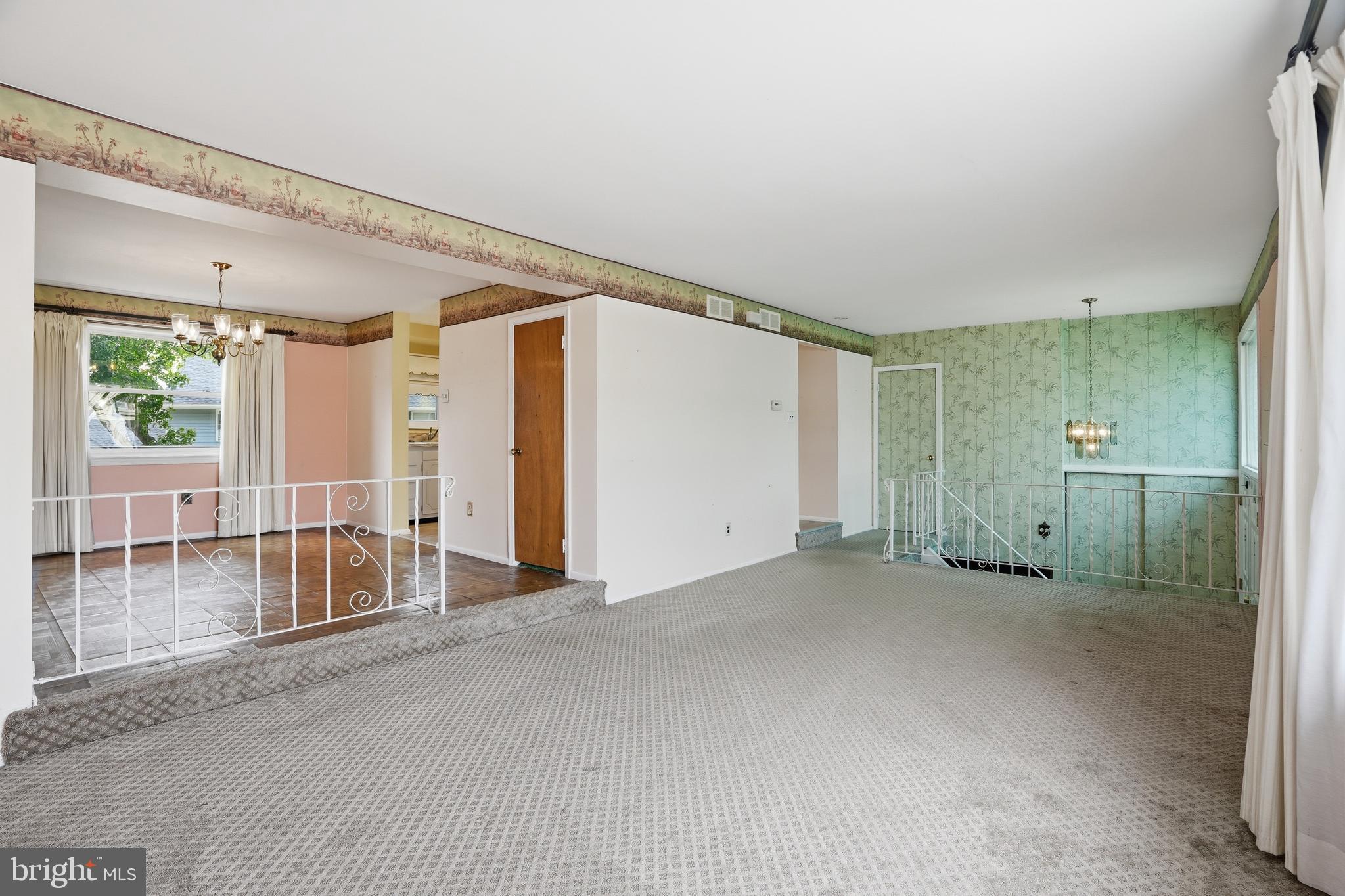 10113 Galahad Road Philadelphia, PA 19116 - Photo 7 of 41