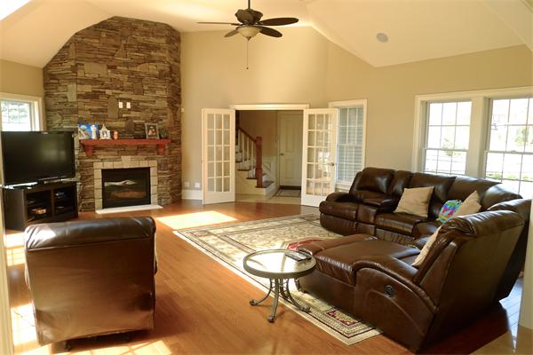 10 Bishops Lane Lynnfield, MA 01940 - Photo 17 of 30