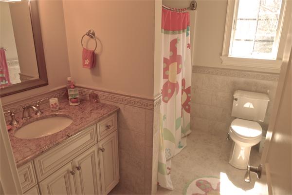 10 Bishops Lane Lynnfield, MA 01940 - Photo 25 of 30