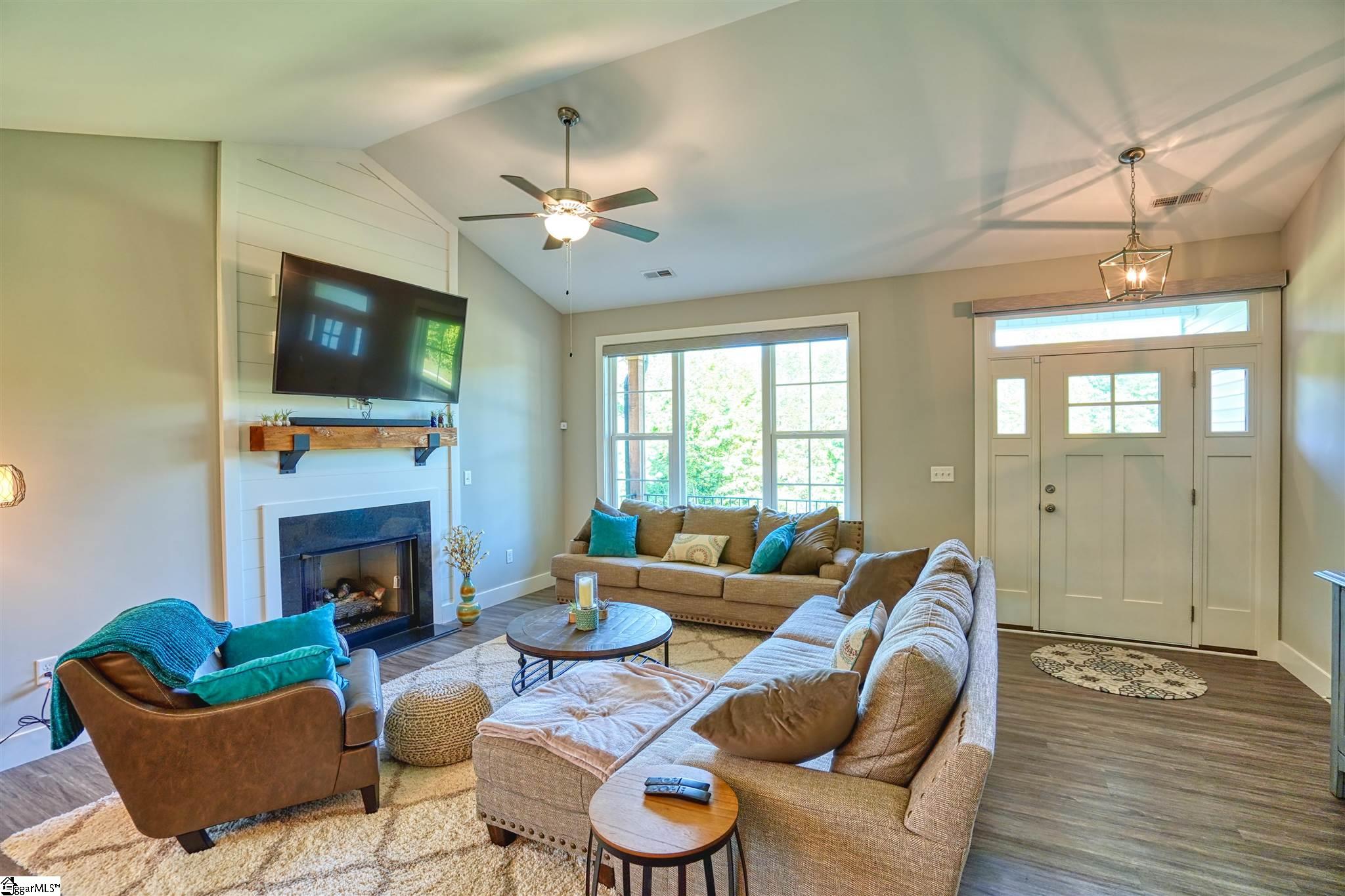 179 Bramlett Road Taylors, SC 29687 - Photo 3 of 24 Gallery Image 3