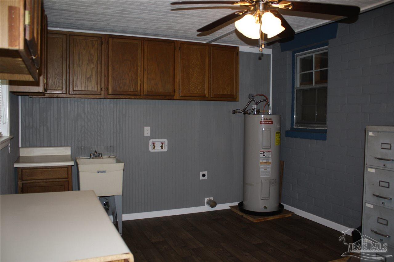 7195 Gillespie Road Milton, FL 32583 - Photo 8 of 14 a view of a storage & utility room