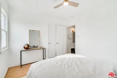 $1,999,999 | 1770 Bryn Mawr Avenue, Santa Monica, CA 90405