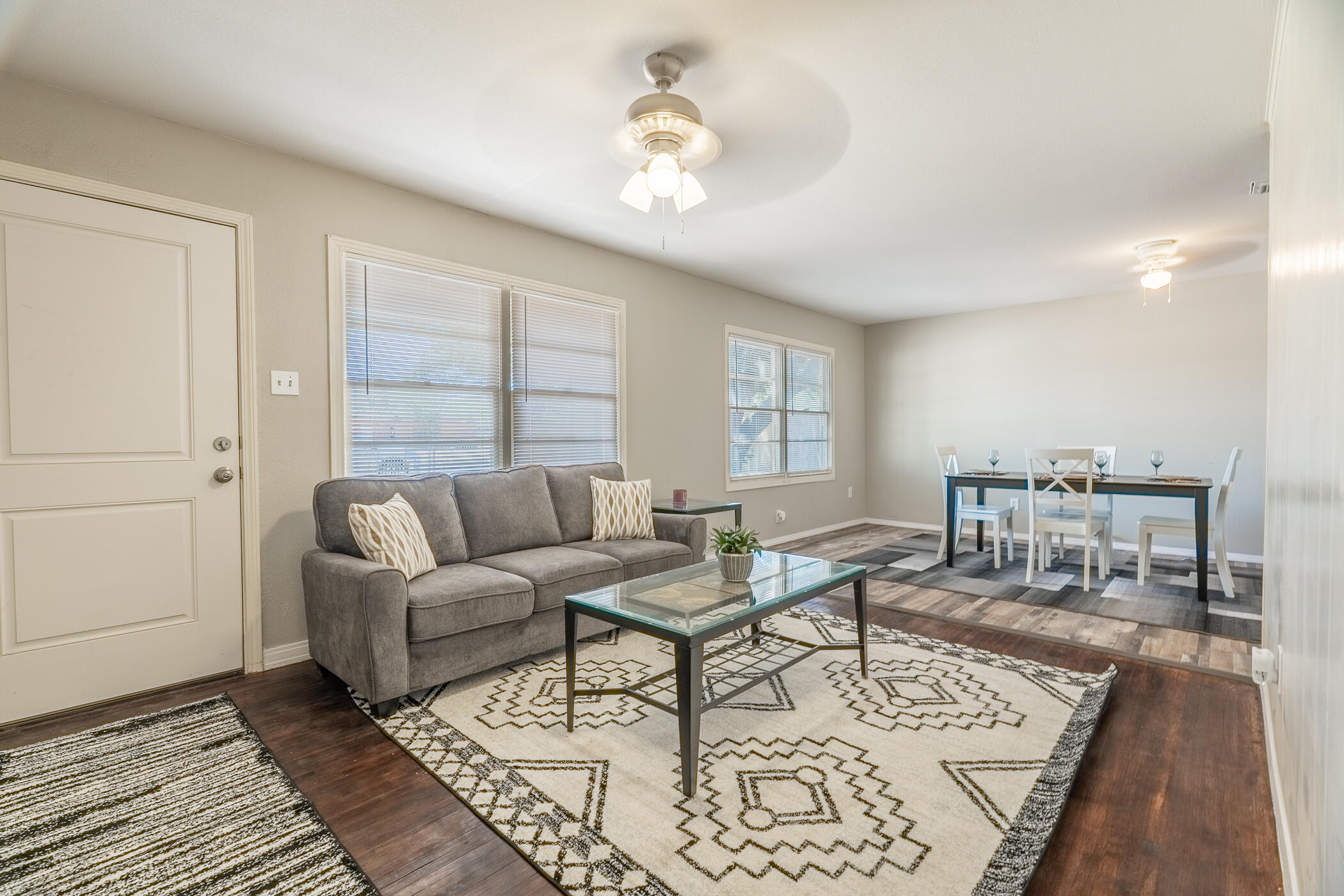 1304 42nd Street Lubbock, TX 79412 - Photo 4 of 17 Paul & Blanca-2