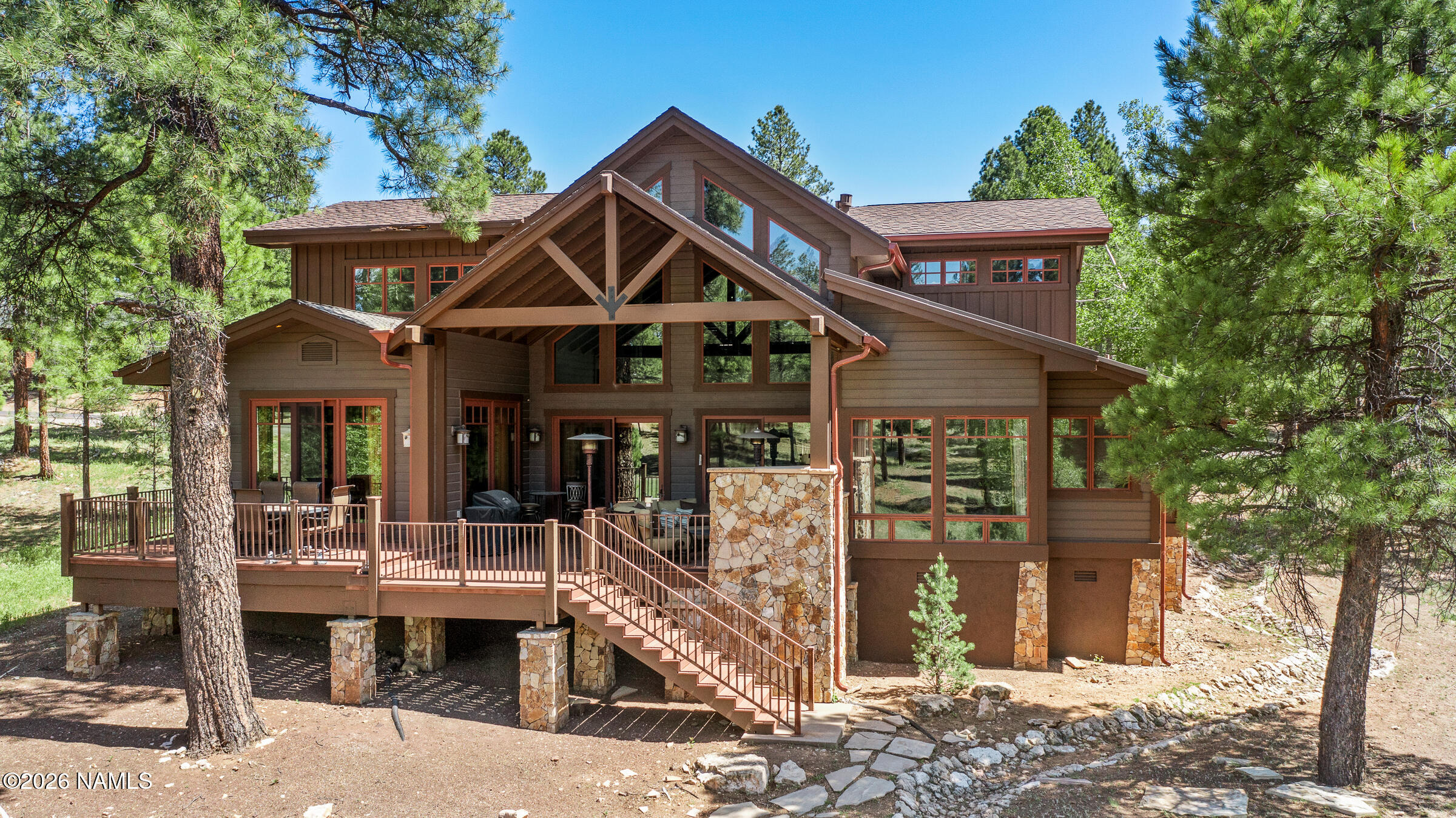 2214 East Del Rae Drive Flagstaff, AZ 86005 - Photo 3 of 45 a front view of a house