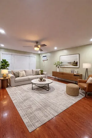 $2,500 | 5140 West 87th Street, Unit 1, Burbank, IL 60459