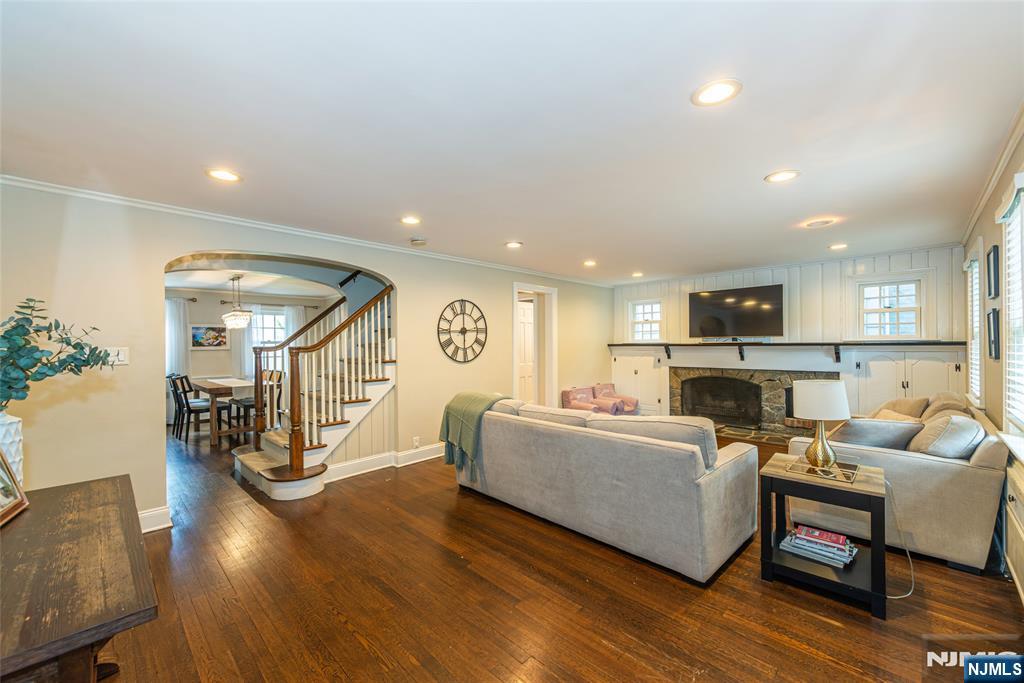 77 Forest Hill Road West Orange, NJ 07052 - Photo 4 of 45