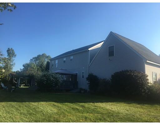 224 General Hobbs Road Holden, MA 01522 - Photo 4 of 42 Gallery Image 4