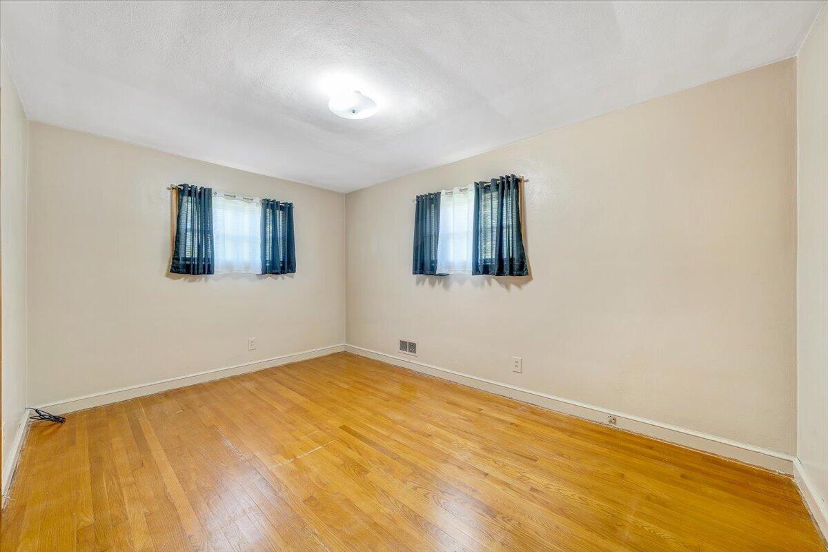 180 Blue Ridge Drive Blue Ridge, VA 24064 - Photo 15 of 43 15-MIB03088