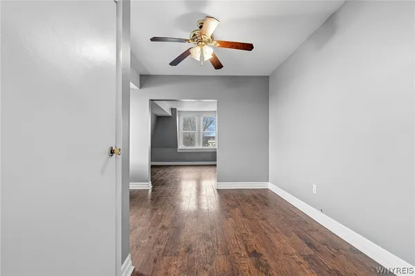 $1,250 | 2111 Seneca Street, Unit 4, Buffalo, NY 14210