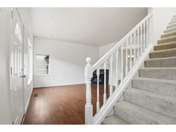 $438,500 | 419 Northeast 7th Avenue, Camas, WA 98607