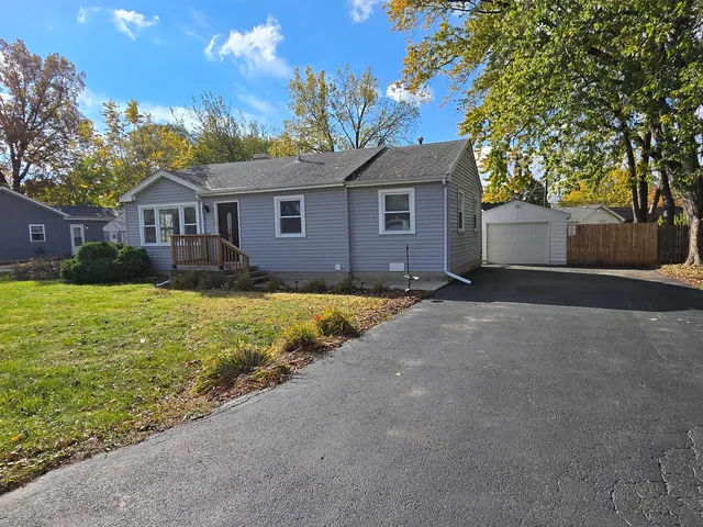 $2,000 | 2414 Emlong Street, Joliet, IL 60435