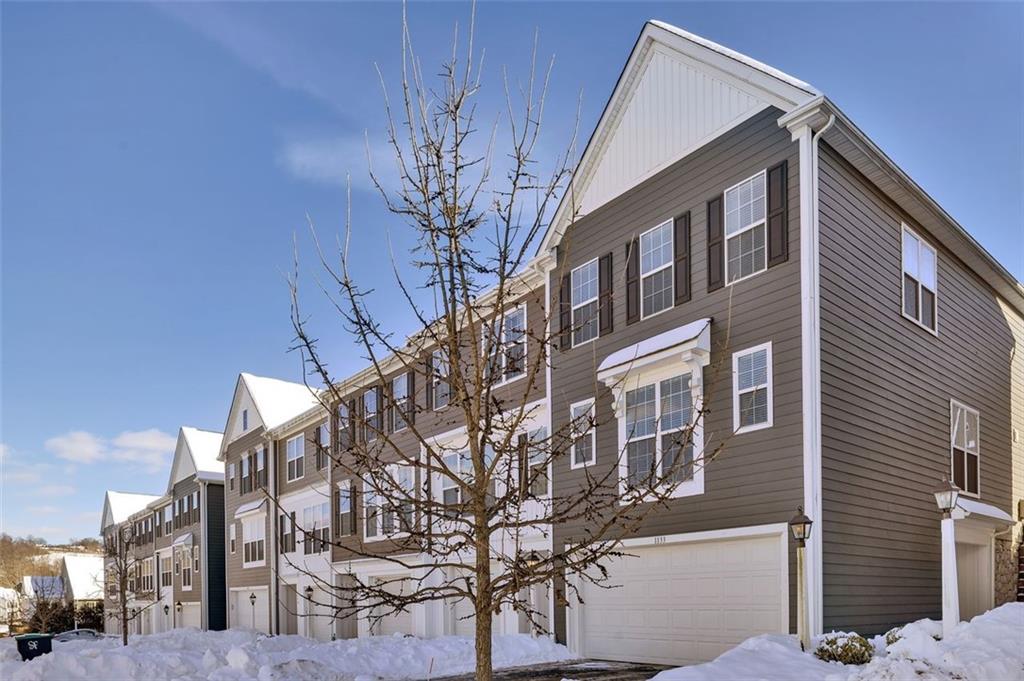 1133 Sray Lane Bridgeville, PA 15017 - Photo 2 of 32