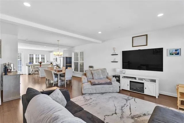 $395,000 | 1133 Sray Lane, Bridgeville, PA 15017