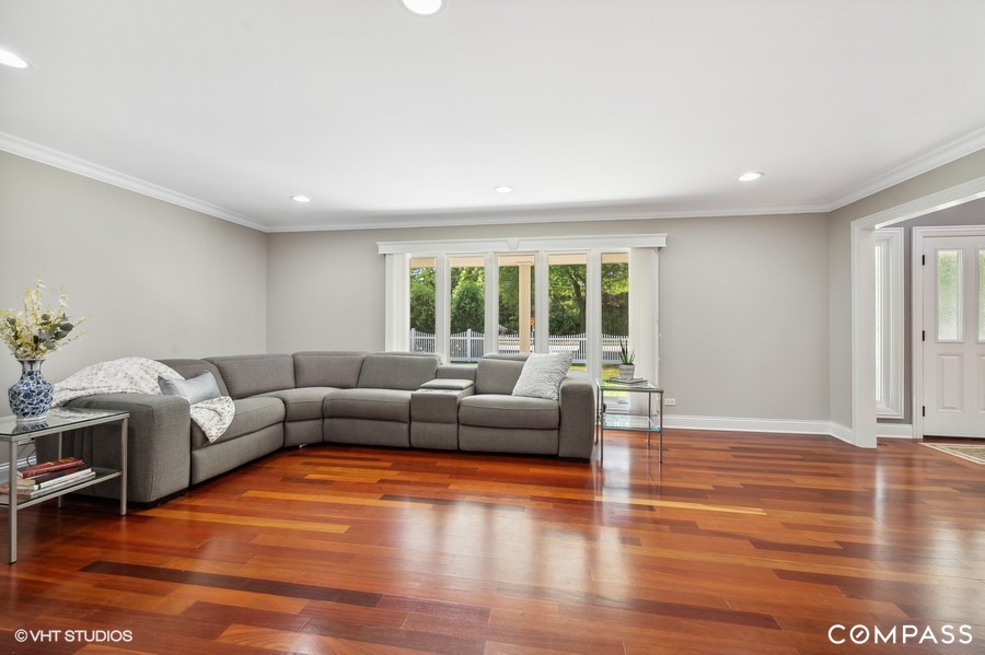 2736 Glenview Road Glenview, IL 60025 - Photo 12 of 31 a living room with furniture and a large window