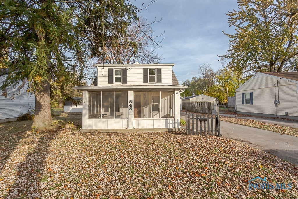 848 Heidelberg Road Toledo, OH 43615 - Photo 2 of 42 Gallery Image 2