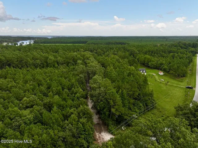 $69,900 | 337 Pamlico Beach Road, Belhaven, NC 27810