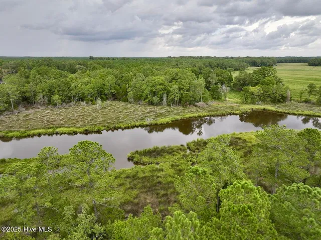 $69,900 | 337 Pamlico Beach Road, Belhaven, NC 27810