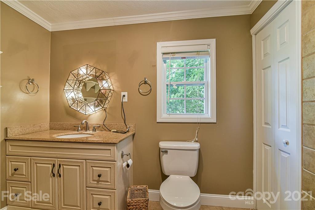 30 Ballard Road, Unit 2 Weaverville, NC 28787 - Photo 13 of 23 Gallery Image 13