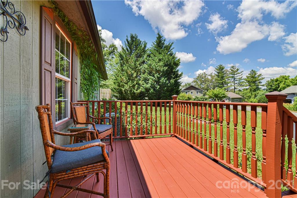 30 Ballard Road, Unit 2 Weaverville, NC 28787 - Photo 4 of 23 Gallery Image 4