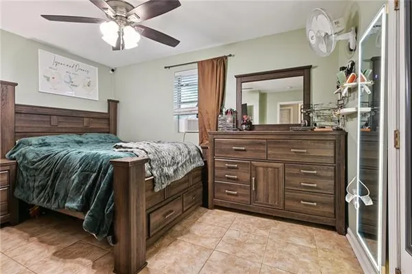 $220,000 | 3312 Volpe Drive, Chalmette, LA 70043