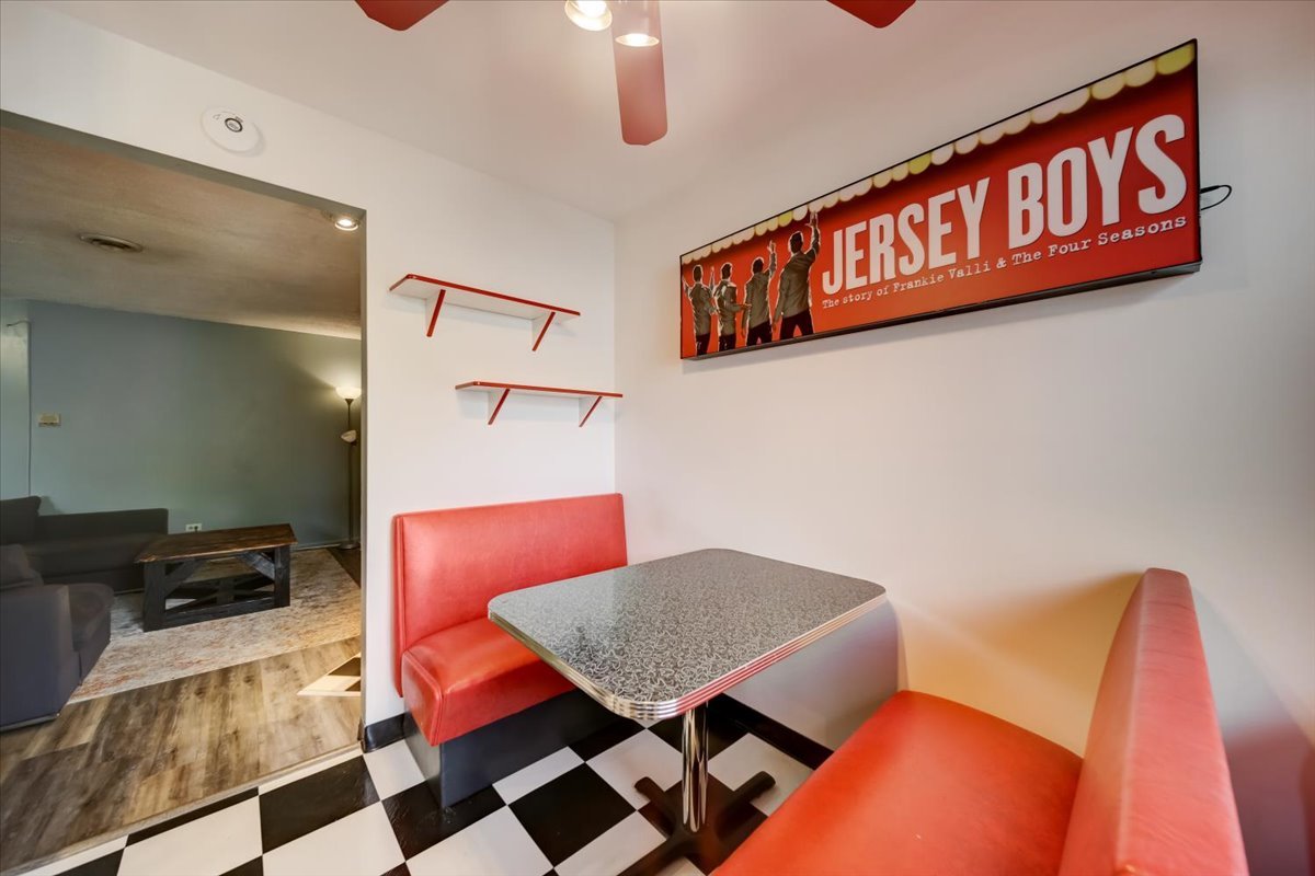 8325 High Point Circle, Unit A Darien, IL 60561 - Photo 9 of 42 a view of a room with furniture and wooden floor