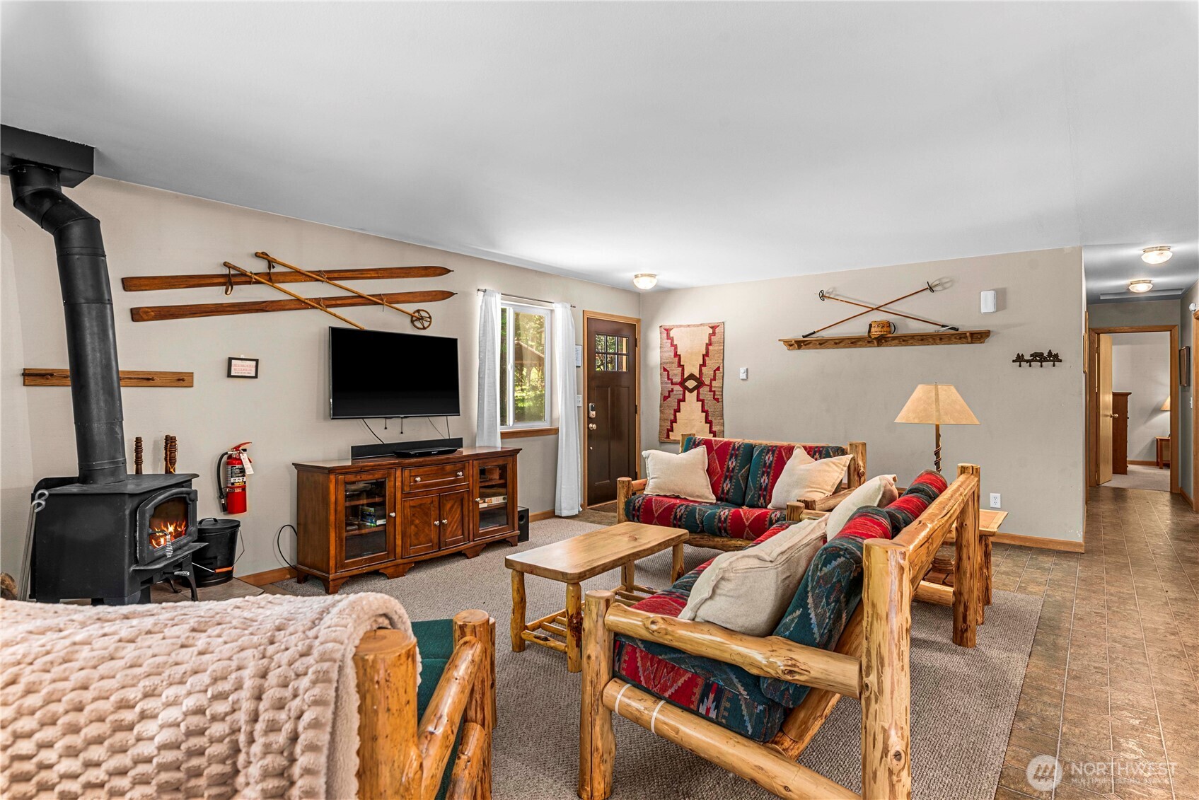 18555 Karl Road Leavenworth, WA 98826 - Photo 3 of 32 Gallery Image 3