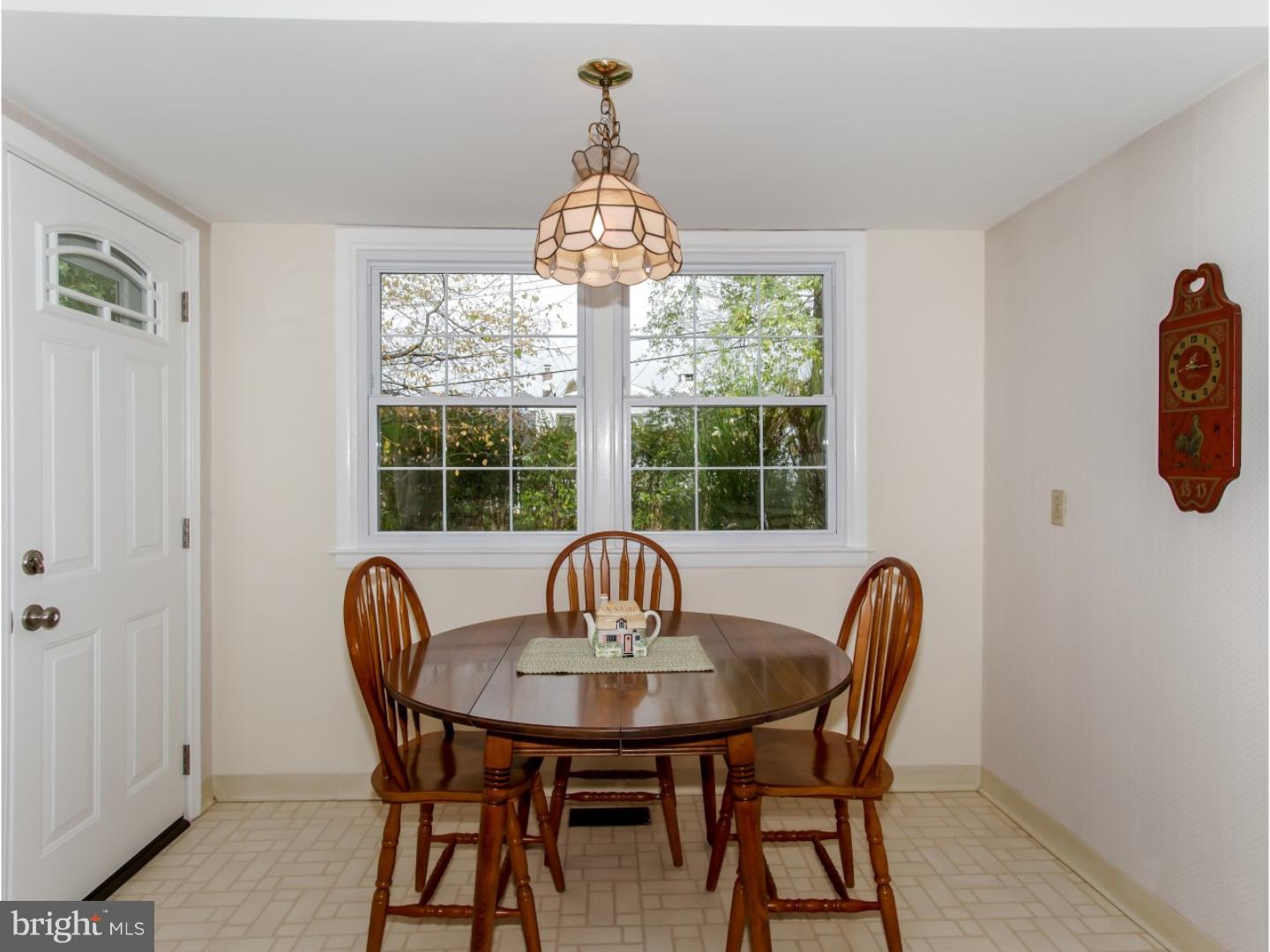 3813 Dorchester Road Philadelphia, PA 19154 - Photo 12 of 25 Breakfast Room