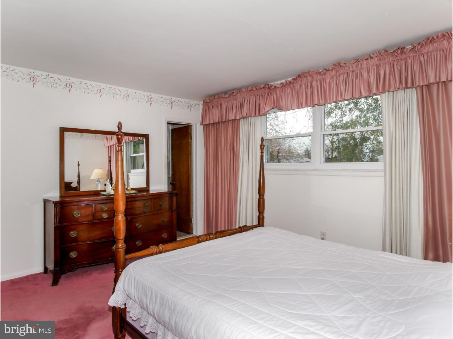 3813 Dorchester Road Philadelphia, PA 19154 - Photo 17 of 25 Master Bedroom