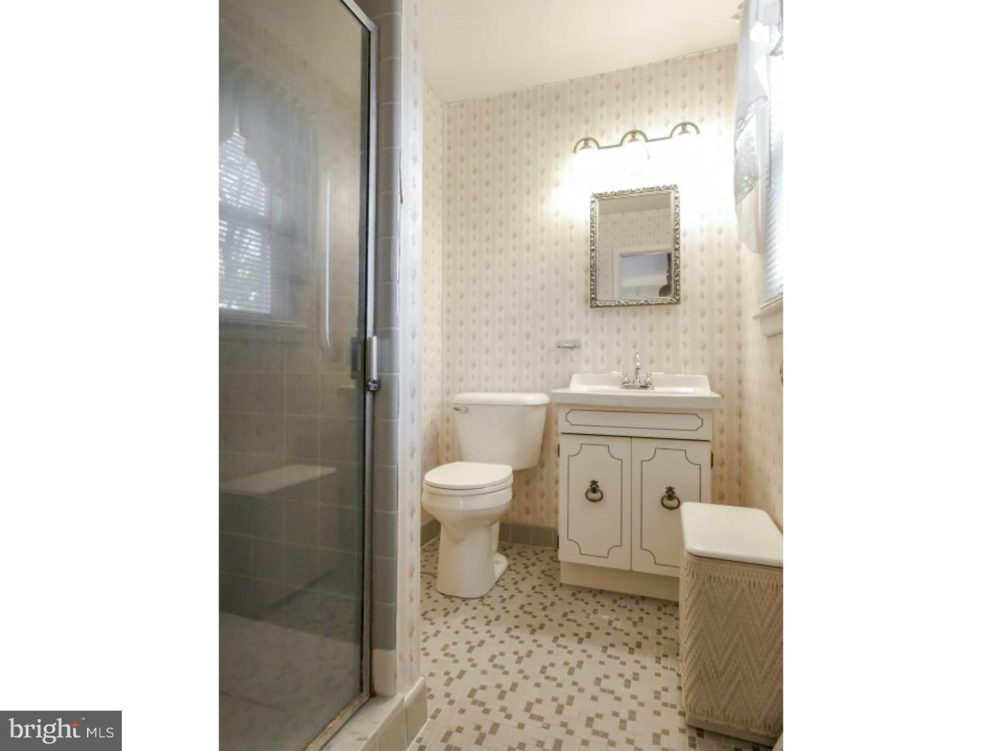 3813 Dorchester Road Philadelphia, PA 19154 - Photo 18 of 25 Master Bathroom