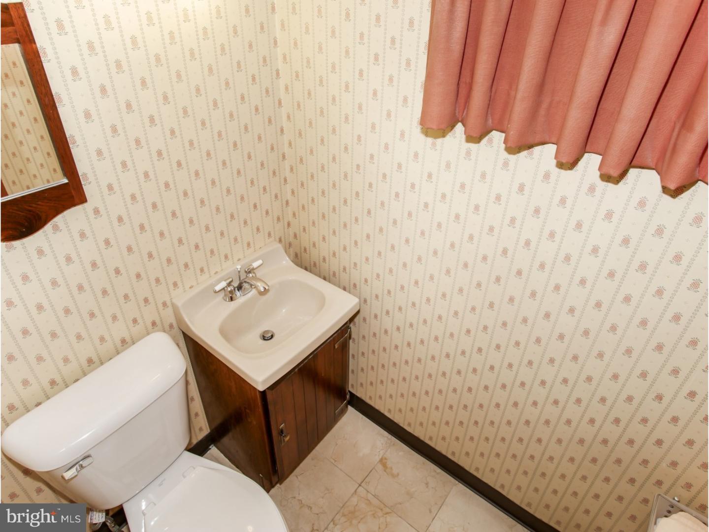3813 Dorchester Road Philadelphia, PA 19154 - Photo 22 of 25 Half Bath
