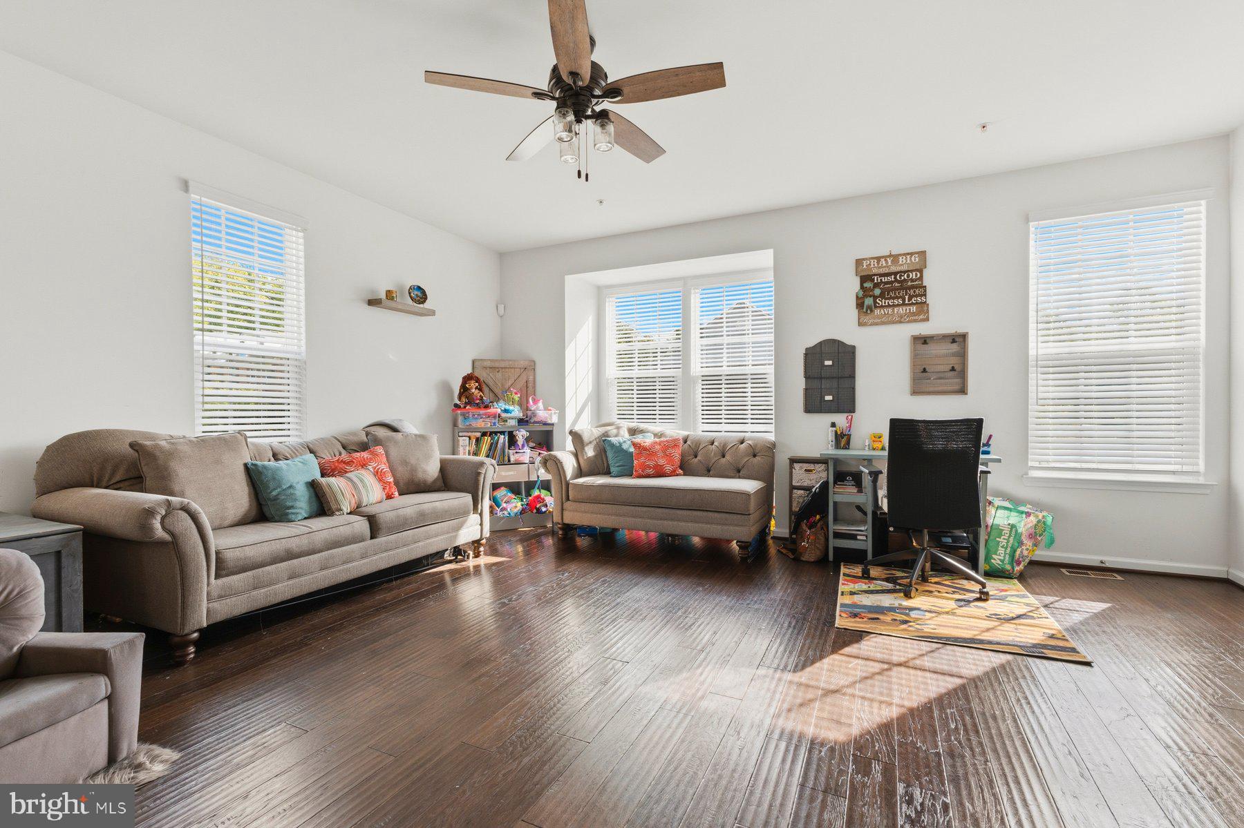 12217 Timberlake Place Waldorf, MD 20601 - Photo 14 of 34 Bright and airy living space.