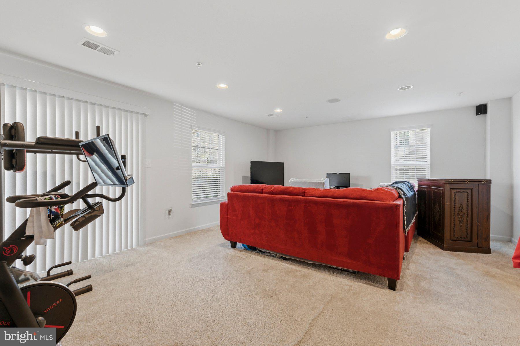 12217 Timberlake Place Waldorf, MD 20601 - Photo 28 of 34 Bright and spacious living area.