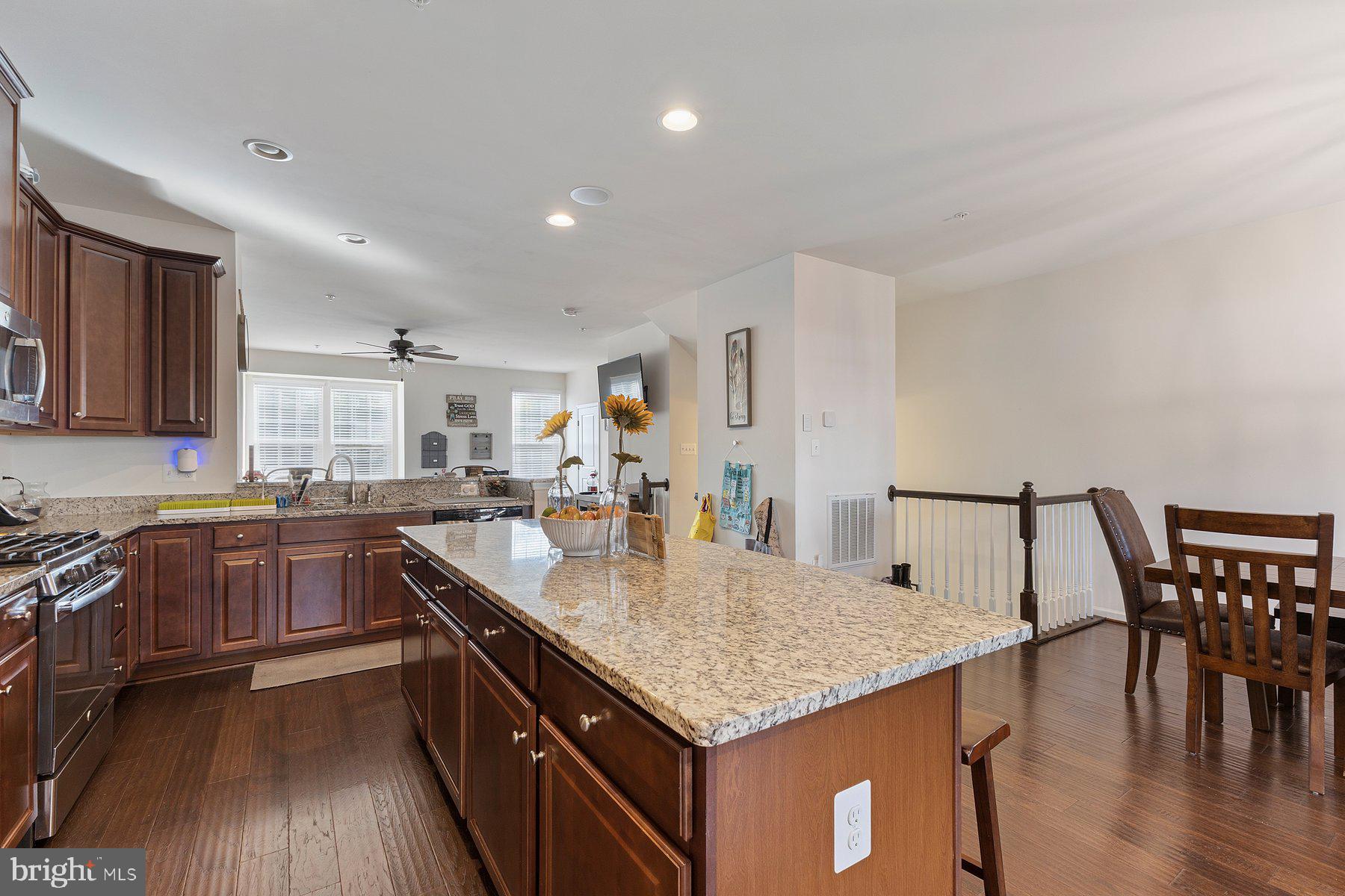 12217 Timberlake Place Waldorf, MD 20601 - Photo 7 of 34 Spacious kitchen with elegant finishes.