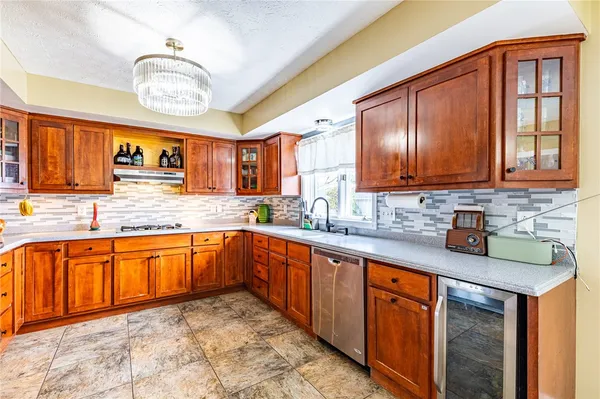 $399,900 | 199 Windmill Trail, Ogden, NY 14624