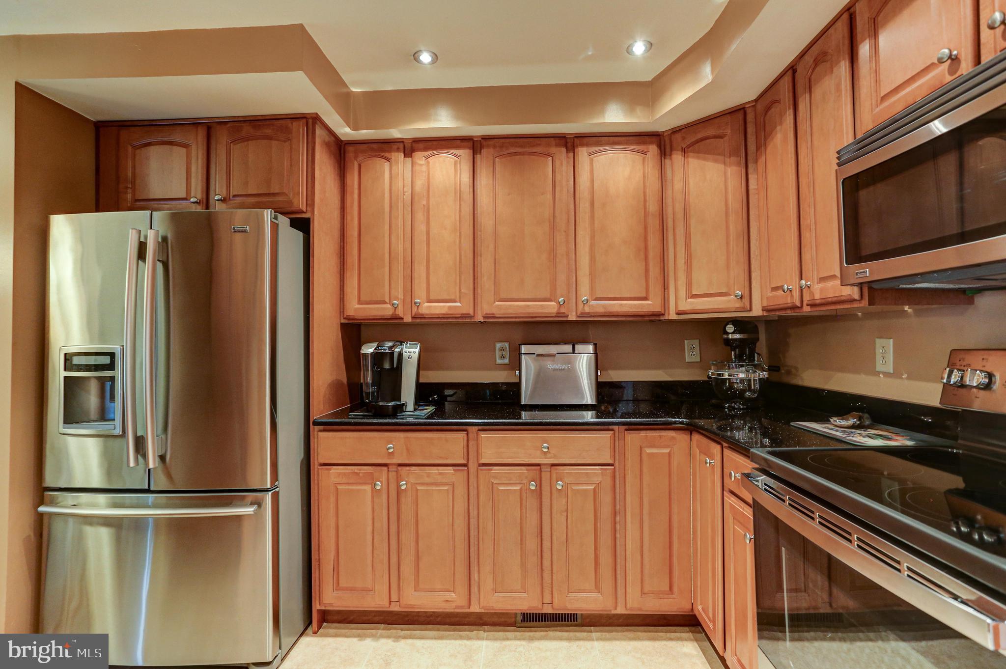 22 Fitzwatertown Road, Unit E11 Willow Grove, PA 19090 - Photo 18 of 35