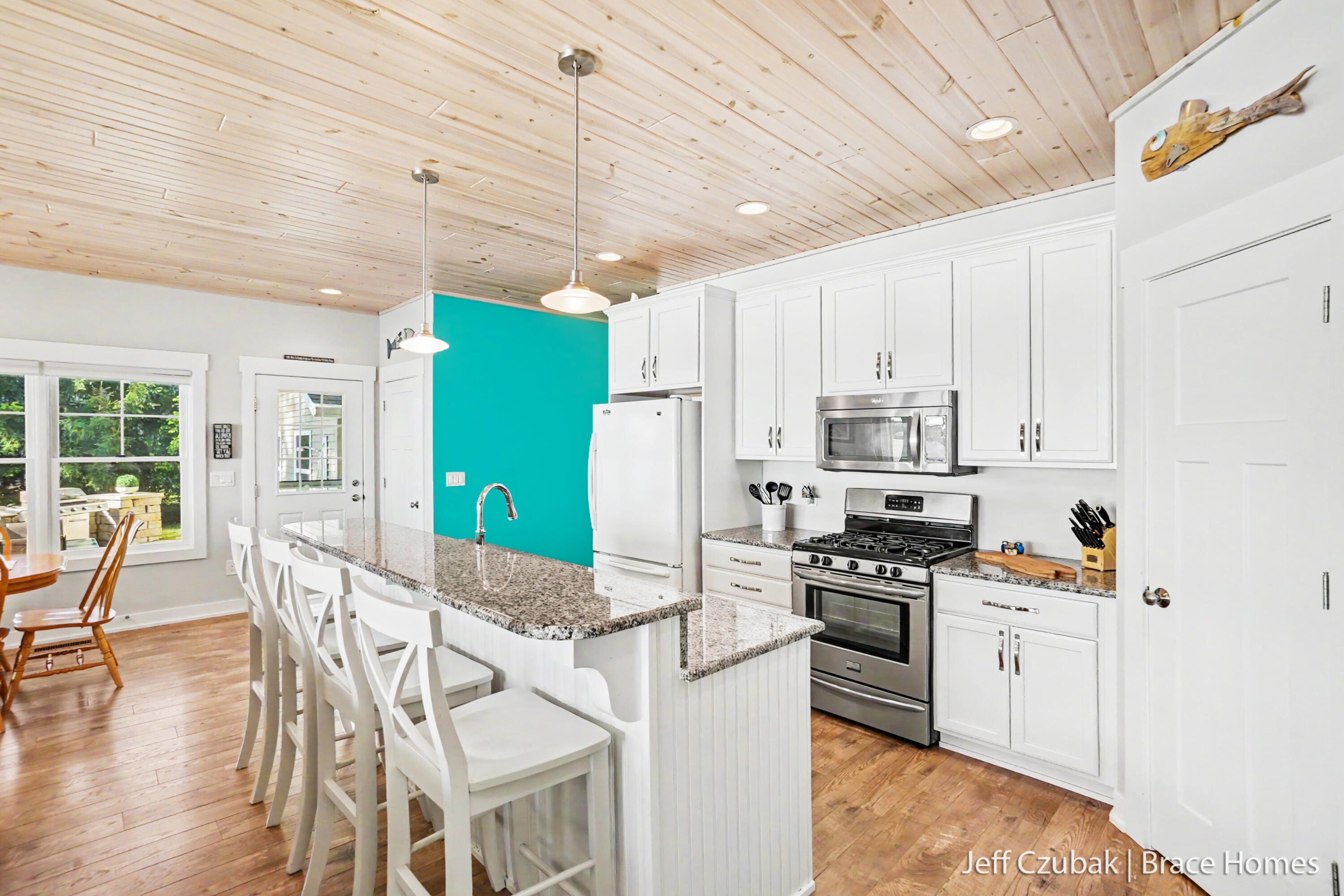 10311 South Rebecca Road Baldwin, MI 49304 - Photo 5 of 43 DSC02022