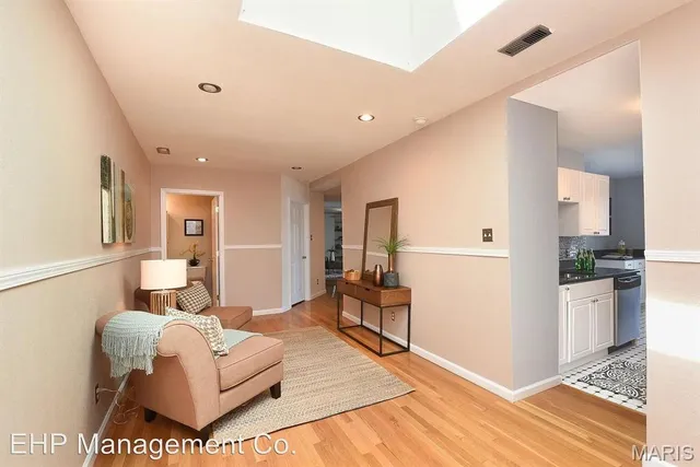 $185,000 | 2416 South 12th Street, Unit A, St. Louis, MO 63104