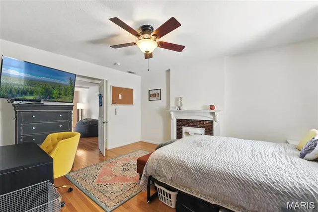 $185,000 | 2416 South 12th Street, Unit A, St. Louis, MO 63104